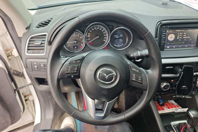 Used Mazda CX-5 2015 2.0L Automatic 4x4 Luxury Edition Steering Wheel