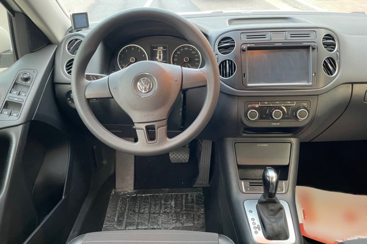 Used Volkswagen Tiguan L 2016 300TSI Automatic Two-Wheel Drive Trend Edition
