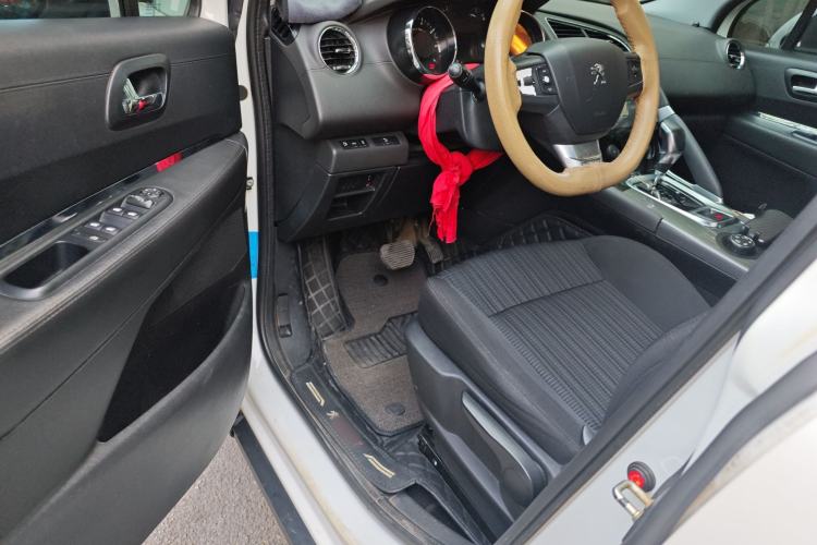 Used Peugeot 3008 2016 1.6THP Automatic Classic Edition
