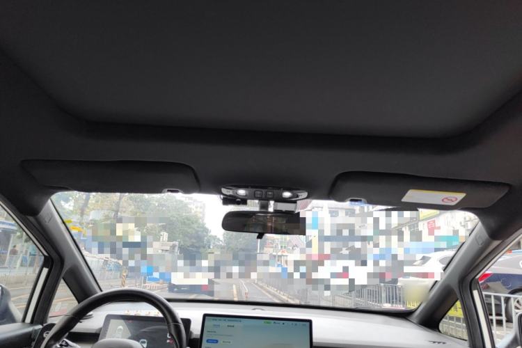 Used Hycan Z03 2022 620 km Range Trendy Cool Version 160 kW 76.8 kWh Headliner