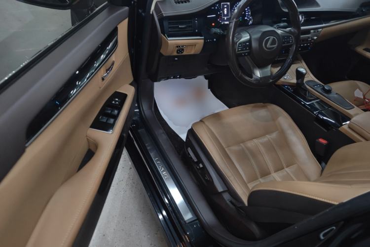 Used Lexus ES 2015 200 Elite Edition
