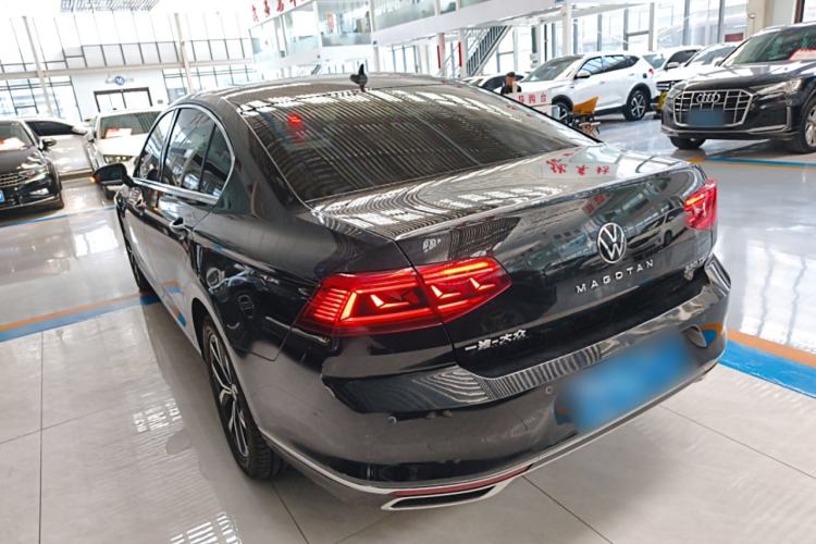 Used Volkswagen Magotan 2020 330TSI DSG Leading Model Rear Left 45 Deg