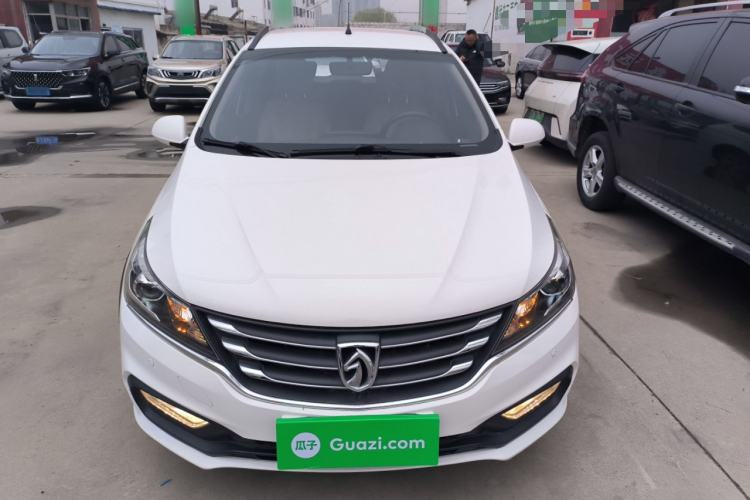 Used Baojun 310W 2017 1.5L Manual Comfort Version China VI Emission Standard
