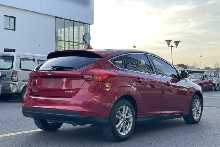 Used Ford Focus 2017 Hatchback 1.6L Automatic Fashion Edition Smart Drive Version Exterior 9