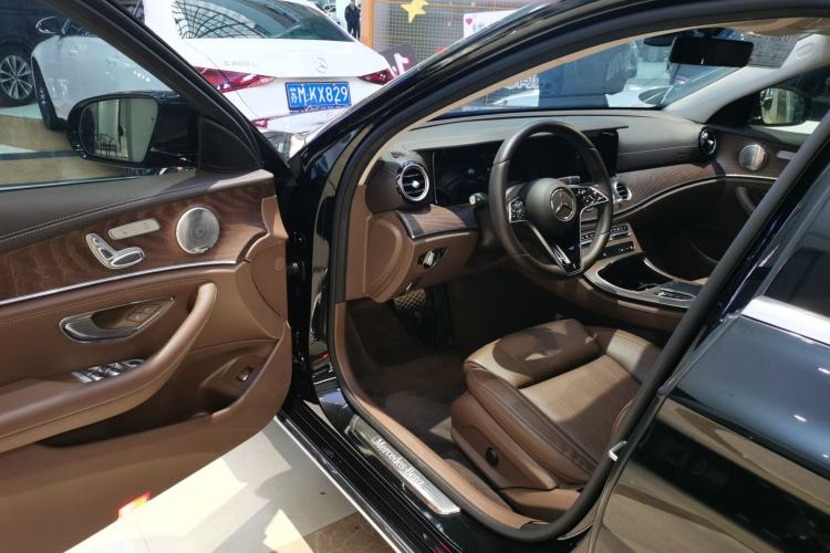 Used Mercedes-Benz E-Class 2022 Second Facelift E 300 L Luxury Edition
