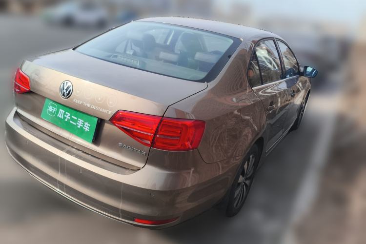 Used Volkswagen Sagitar 2015 230TSI Automatic Luxury Model
