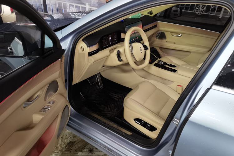 Used Hima AITO M5 2024 Extended-Range Max Rear-Wheel Drive Advanced Intelligent Driving Version