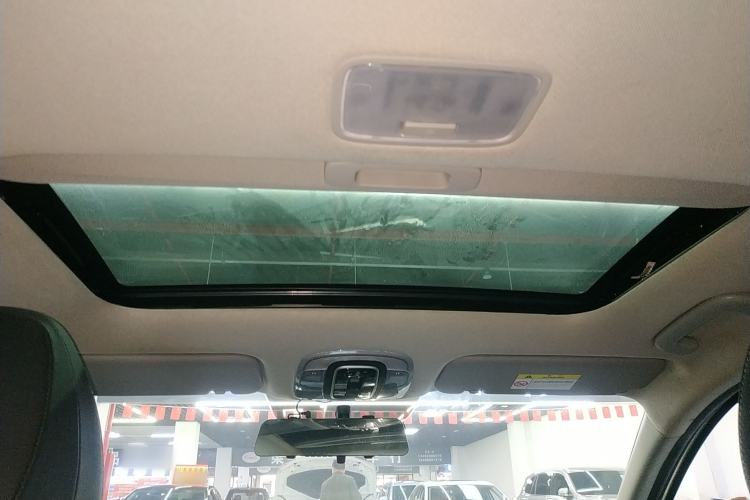 Used Hyundai Elantra 2021 1.5L CVT GLX Elite Edition Headliner