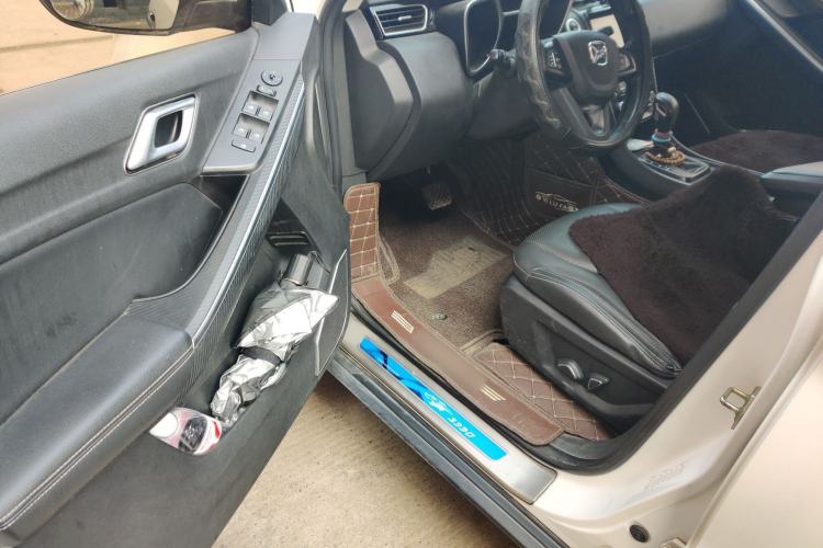 Used JMC Yusheng S330 2016 1.5L GTDi Automatic Two-Wheel Drive Prestige Edition