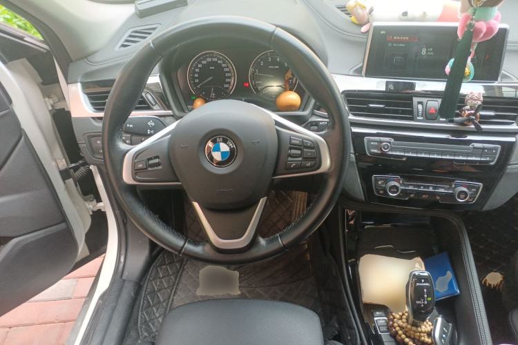 Used BMW X2 2018 sDrive25i Leading Model M Sport Package China V Steering Wheel