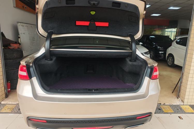 Used Geely Auto Emgrand GT 2015 1.8T Premium Model Trunk