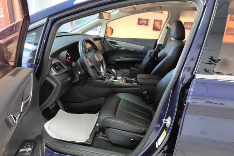 Used BYD Song MAX New Energy 2019 DM 1.5T Smart Connect Advanced 7-Seater China VI Standard Left Front Seat