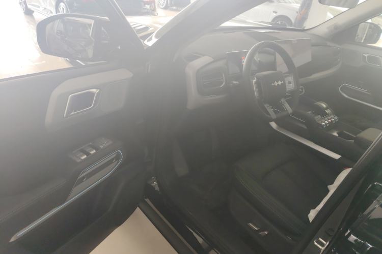 Used Formula Leopard Titanium 3 2025 501 km All-Wheel Drive Intelligent Driving Max Edition