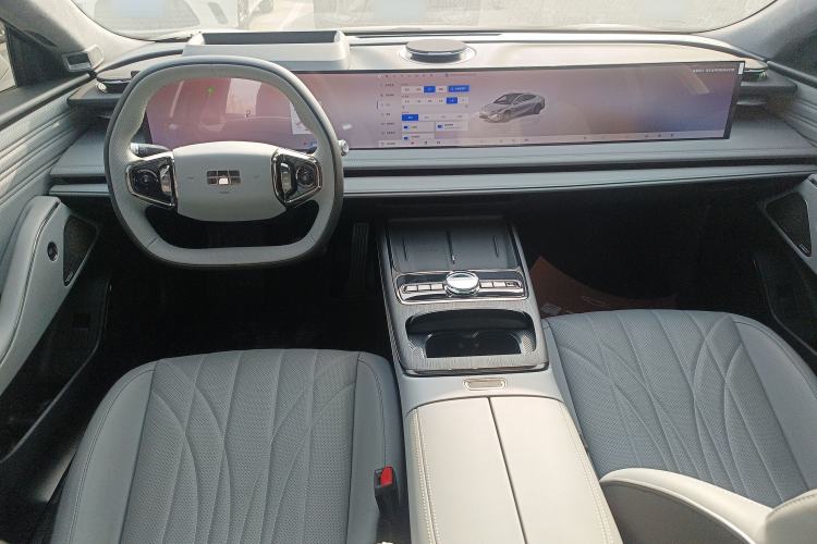 Used Geely Galaxy E8 2025 700 km Long-Range Intelligent Driving Version