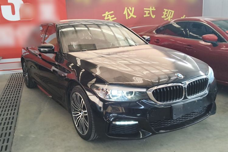 Used BMW 5 Series 2018 Restyled 530Li Leading Edition M Sport Package Front Right 45 Deg