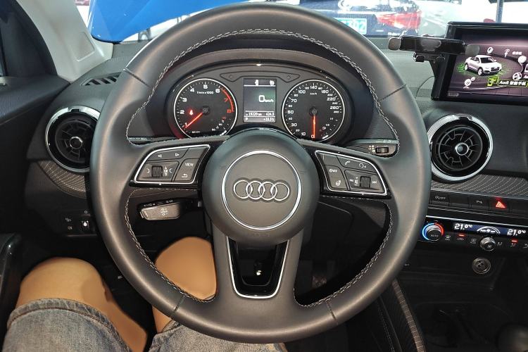 Used Audi Q2L 2022 35 TFSI Fashion Dynamic Model
