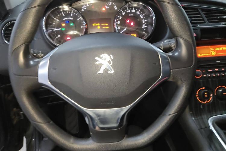 Used Peugeot 3008 2013 2.0L Manual Classic Edition
