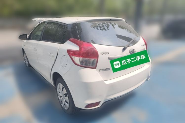 Used Toyota YARiS L Zhi Xuan 2015 1.5E Automatic Charm Edition
