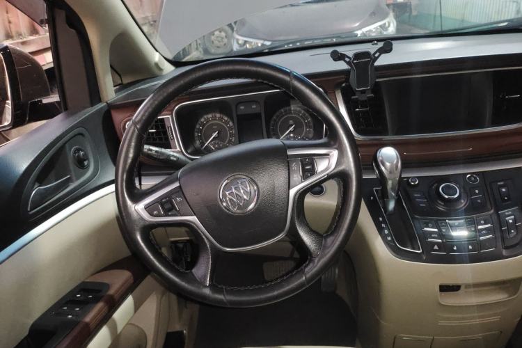 Used Buick GL8 2018 28T Luxury Model China VI Standard