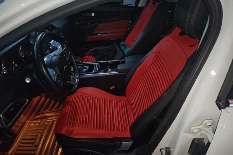 Used Jaguar XE 2017 2.0T 200 PS R-Sport
