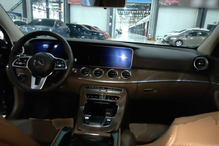 Used Mercedes-Benz E-Class 2019 E 260 L