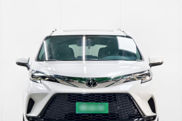 Used Toyota Granvia 2024 2.5L Hybrid Comfort Edition