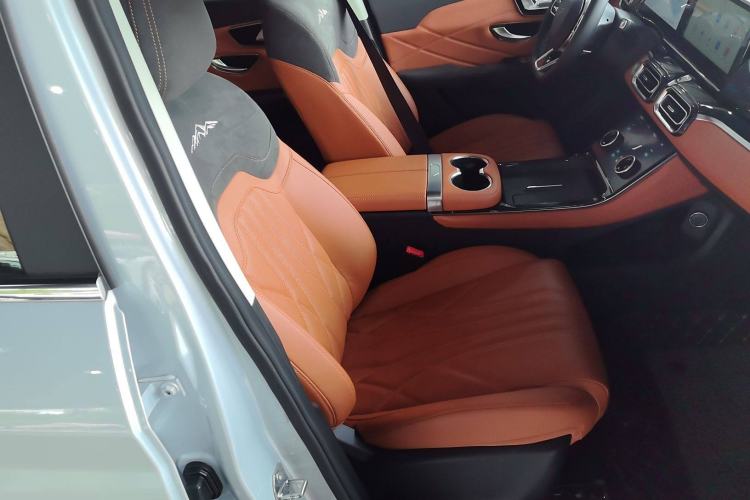 Used JETOUR Shanhai L7 2024 1.5T 120km ULTRA 7-Seater