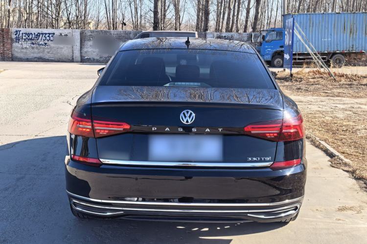 Used Volkswagen Passat 2019 330TSI Luxury Edition China VI Standard
