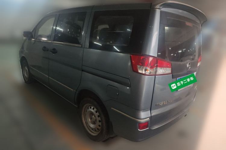 Used Dongfeng Shuaike 2011 1.5L Manual Standard Model 7 Seats China IV Standard