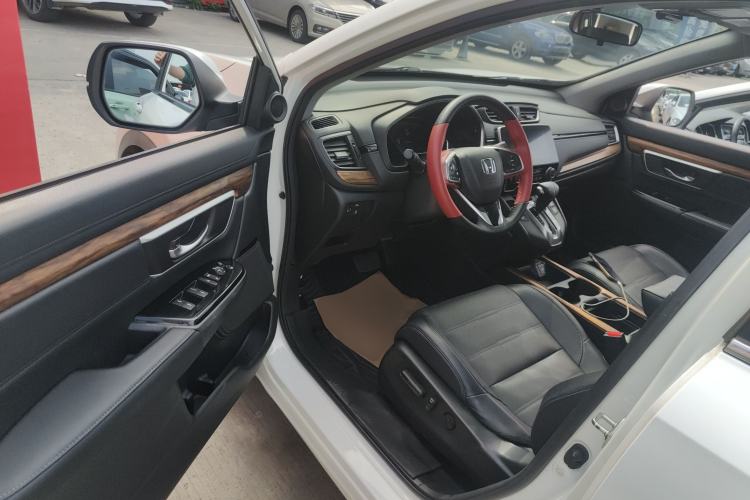 Used Honda CR-V 2017 240TURBO CVT Front-Wheel Drive Fashion Edition