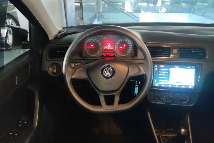 Used Volkswagen Santana 2018 1.5L Manual Fashion Edition Steering Wheel