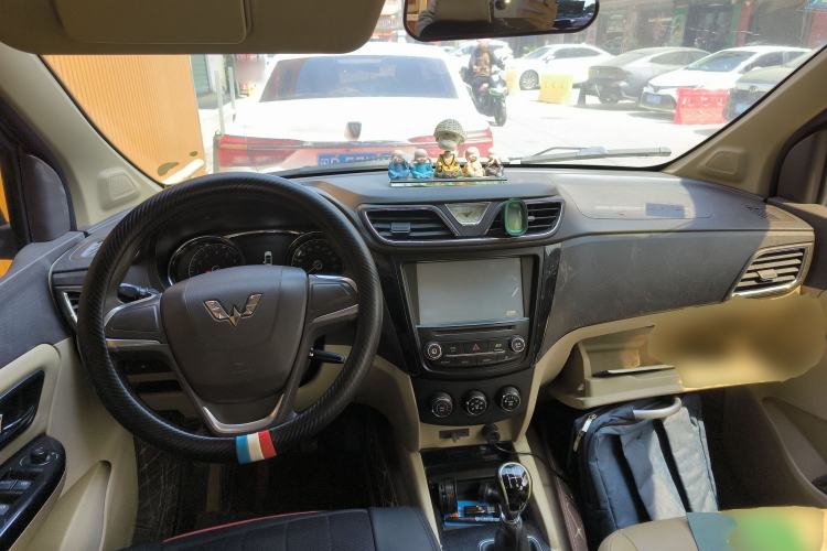 Used Wuling Hongguang 2015 1.5L S1 Luxury National Emission Standard V
