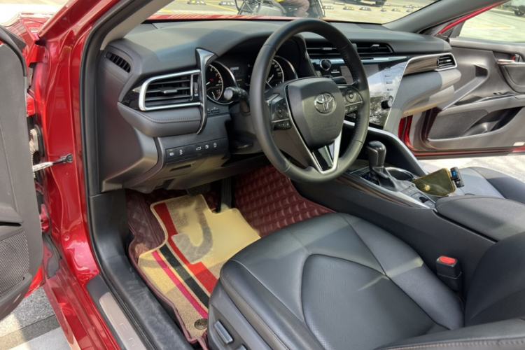 Used Toyota Camry 2019 2.5G Luxury Edition China VI Standard