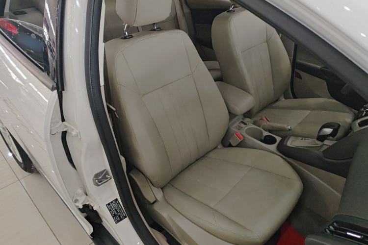 Used Ford Focus 2012 Sedan 1.6L Automatic Comfort Model
