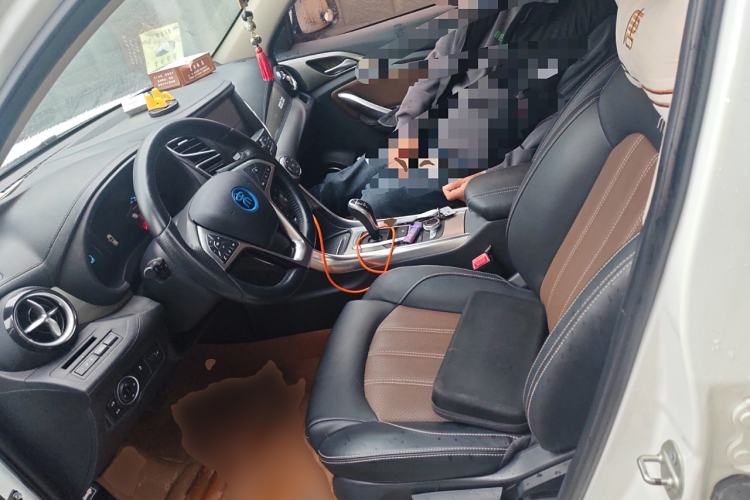 Used BYD Song New Energy 2017 Song DM 1.5TID All-Wheel Drive Luxury Model Left Front Seat