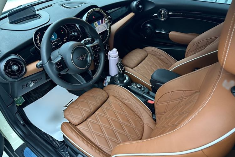 Used MINI MINI 2023 2.0T COOPER S Artist