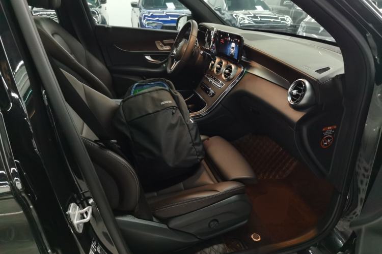 Used Mercedes-Benz GLC 2021 GLC 300 L 4MATIC Dynamic Model Right Front Seat