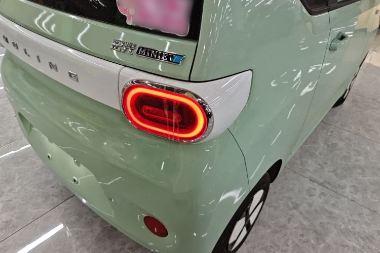 Used Wuling Hongguang MINIEV 2024 3rd Generation 215km Advanced Version Exterior 3