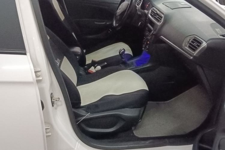 Used Peugeot 301 2016 1.6L Manual Comfort Edition
