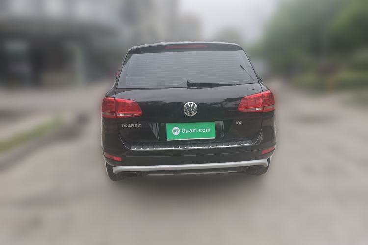 Used Volkswagen Touareg 2011 3.0 TSI Comfort Version Rear