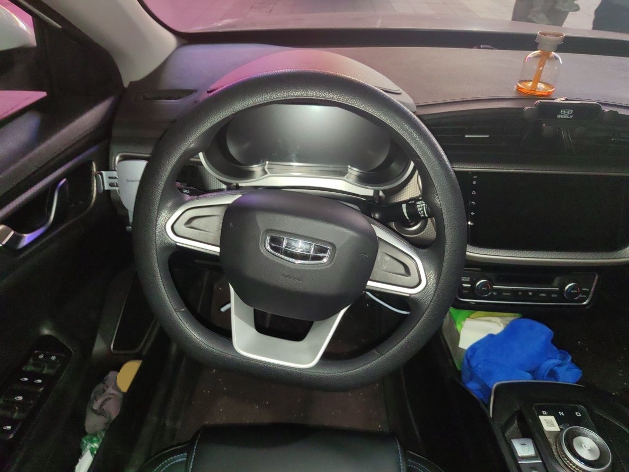 Geely Auto Emgrand New Energy Emgrand New Energy EVpro, engine displacement 0, automatic transmission, five seats. — снимка 10