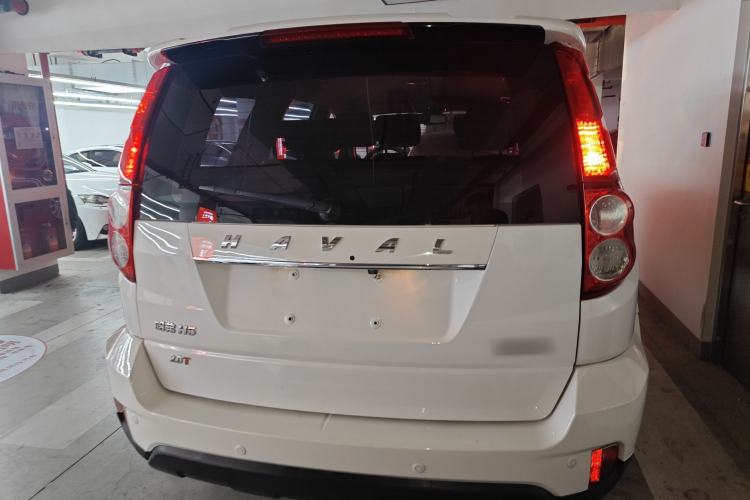 Used Haval H5 Classic 2018 Classic Edition 2.0T Manual Two-Wheel Drive Elite Model Rear