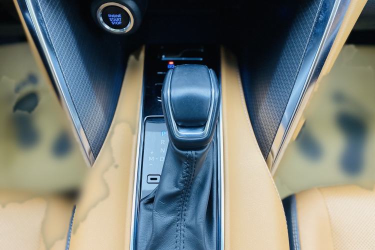 Used Toyota Venza 2022 2.0L CVT Four-Wheel Drive Supreme Edition Interior 8