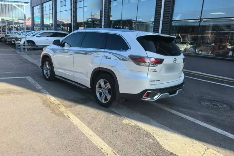 Used Toyota Highlander 2017 2.0T Four-Wheel Drive Luxury Edition 7 Seats
