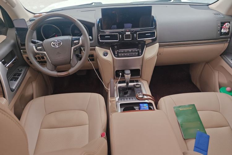 Used Toyota Land Cruiser 2012 4.6L V8 Middle East Version
