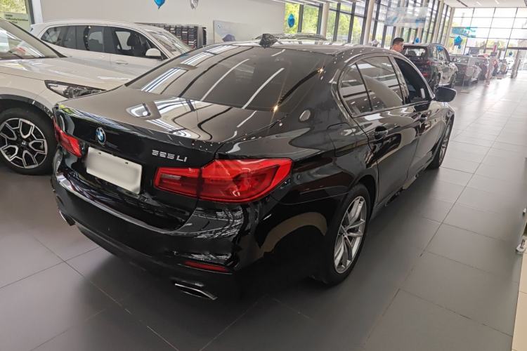 Used BMW 5 Series 2019 525Li M Sport Package Rear Right 45 Deg