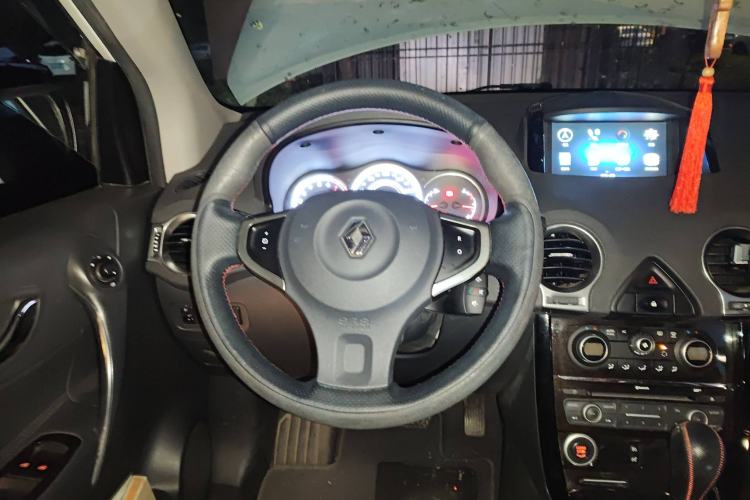 Used Renault Koleos 2015 2.5L Two-Wheel Drive Comfort Edition
