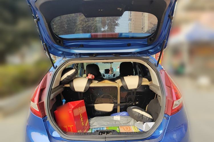 Used Ford Fiesta 2011 Hatchback 1.5L Automatic Fashion Edition
