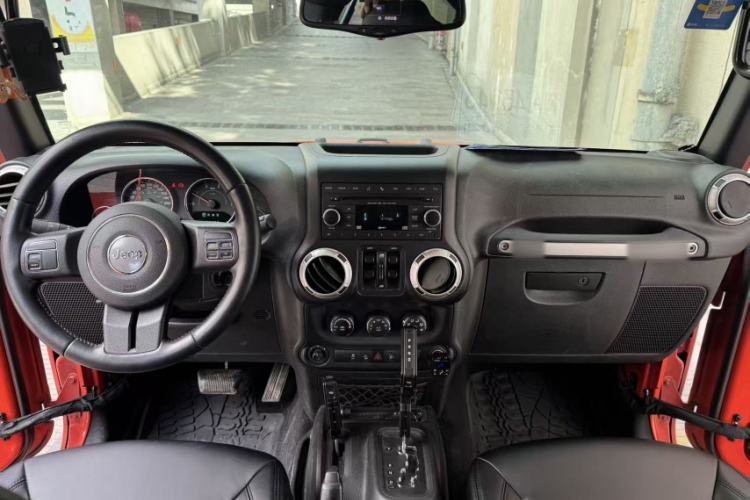 Used Jeep Wrangler 2015 2.8TD Sahara Four-Door Edition
