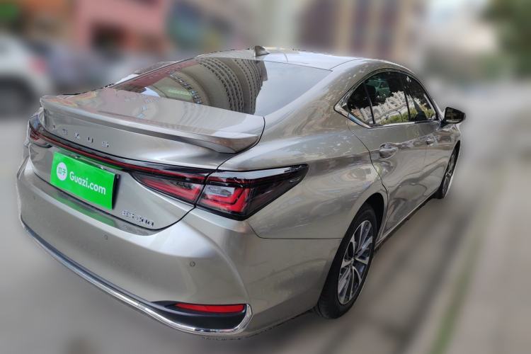 Used Lexus ES 2025 200 Premium Edition
